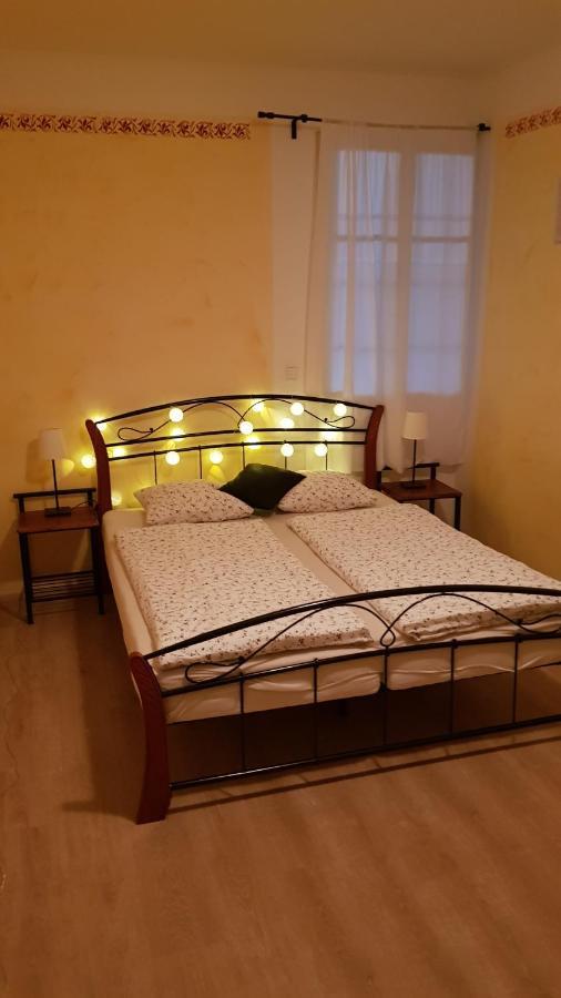 Apartman Lotos Mikulov Eksteriør bilde